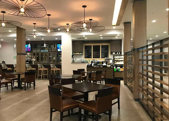 Sonesta Hotel Grand Rapids Airport