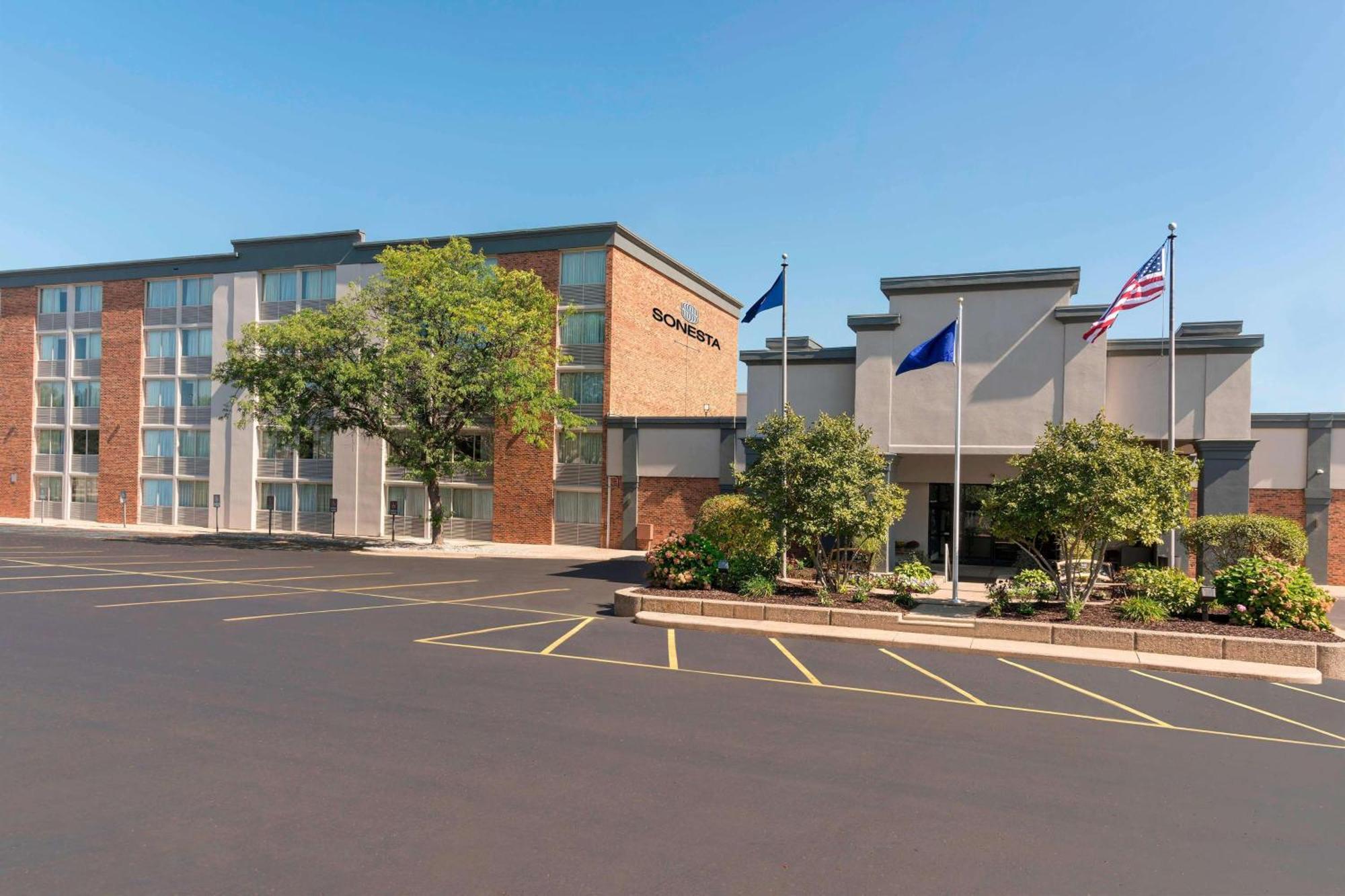 Sonesta Airport Hotel Kentwood